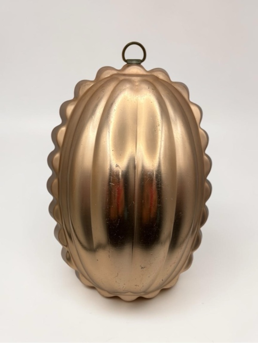 Vintage Copper Toned Aluminum Oval Shape Fluted Jello Mold Kitchen Wall Decor